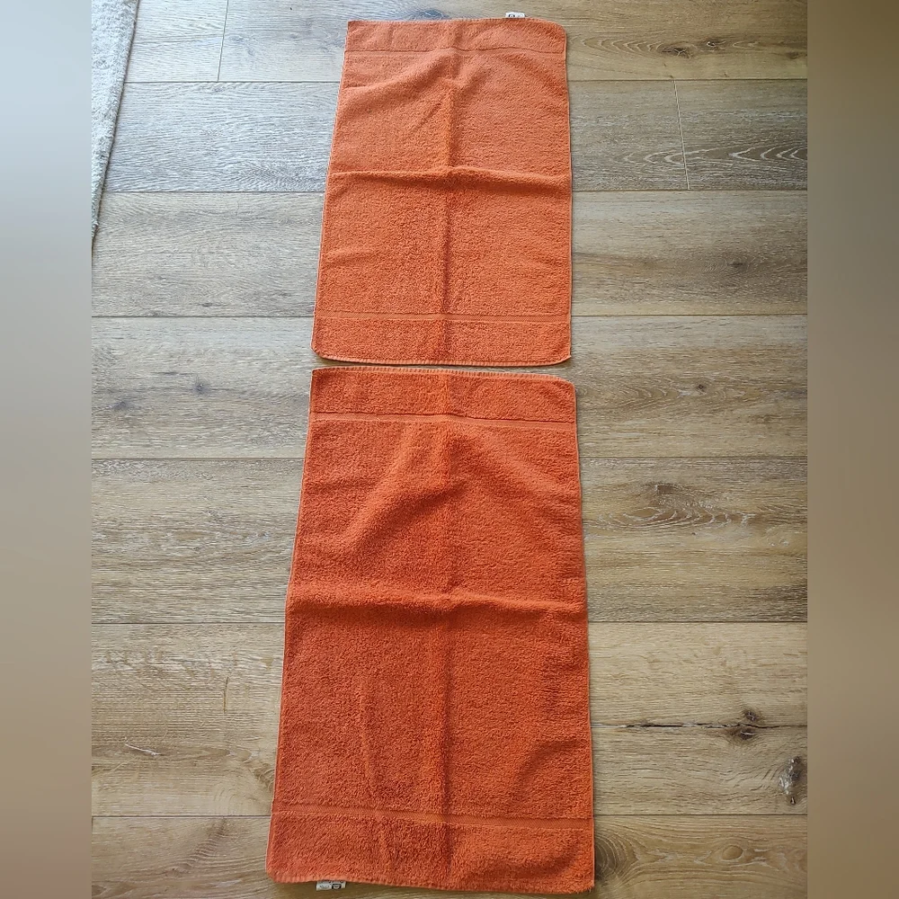 VTG Royal Classic Royal Family By Cannon Hand Towels Set Of Two Orange 80s USA